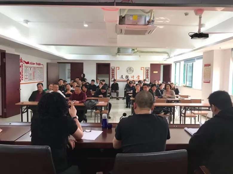 各地村居（社区）发放“特殊福利”，为村（居）民集体参保“温州益康保”